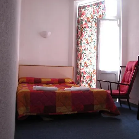 Hotel Saint Julien Lourdes