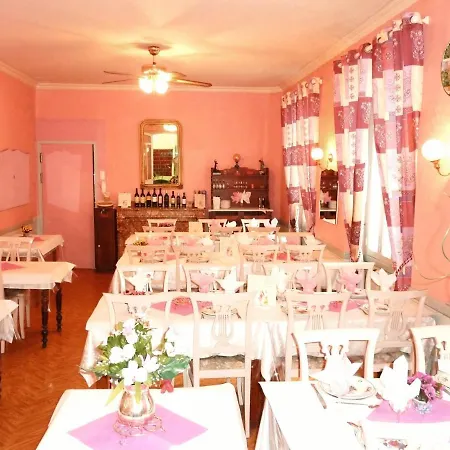 Hotel Saint Julien Lourdes